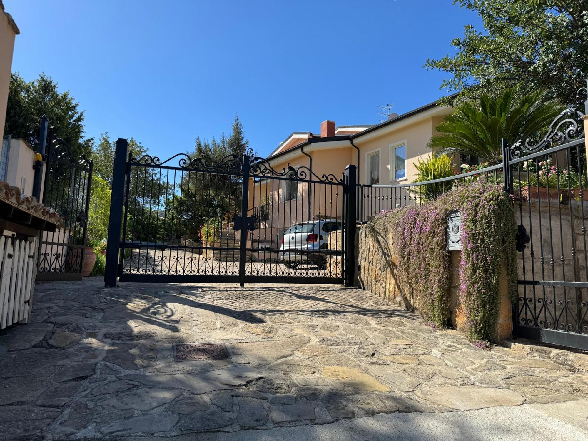 Villa Dei Fiori - Casa Vacanza 카포텔라 외부 사진